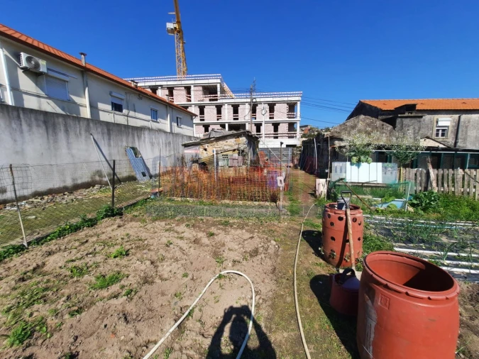 Moradia T2 para Venda em Aguas Santas Foto 41