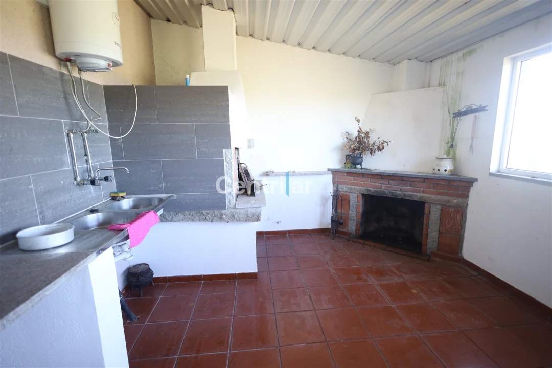 Moradia T4 para Venda em Freixiosa Foto 21