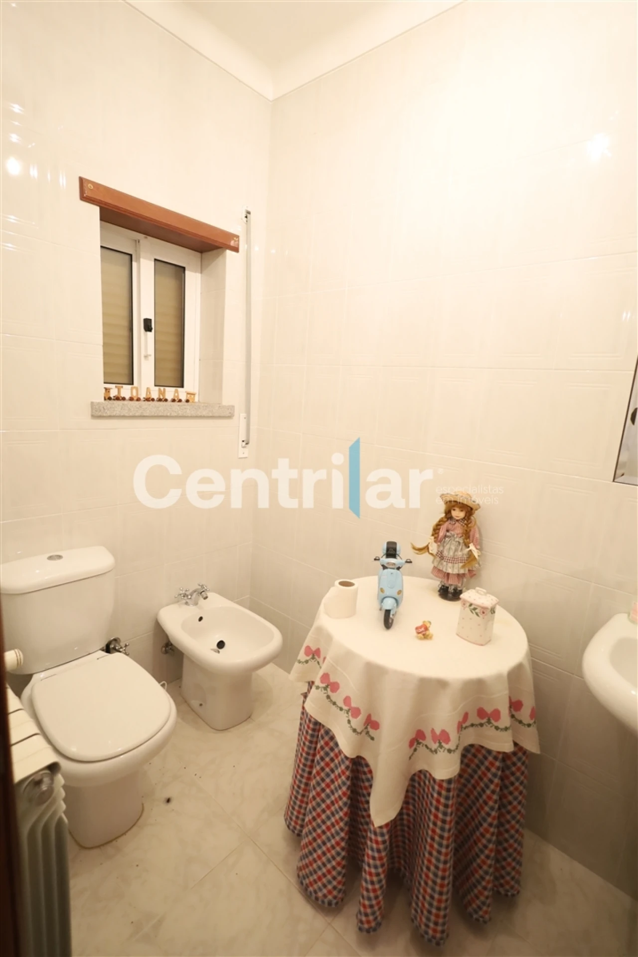 Moradia T4 para Venda em Freixiosa Foto 11