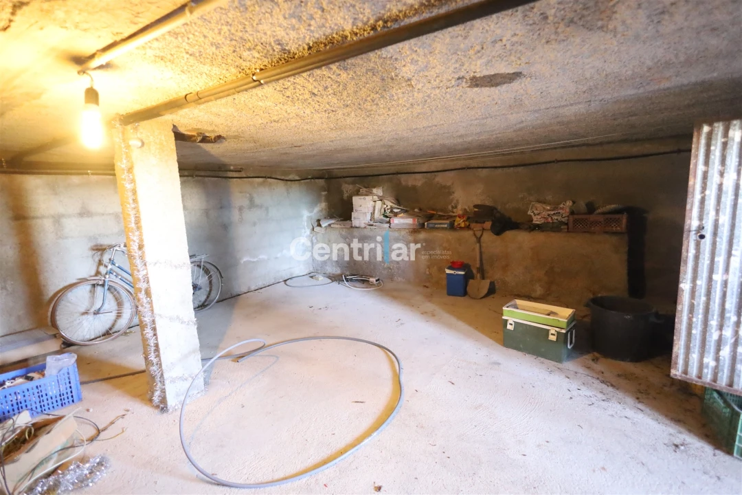 Moradia T4 para Venda em Freixiosa Foto 20