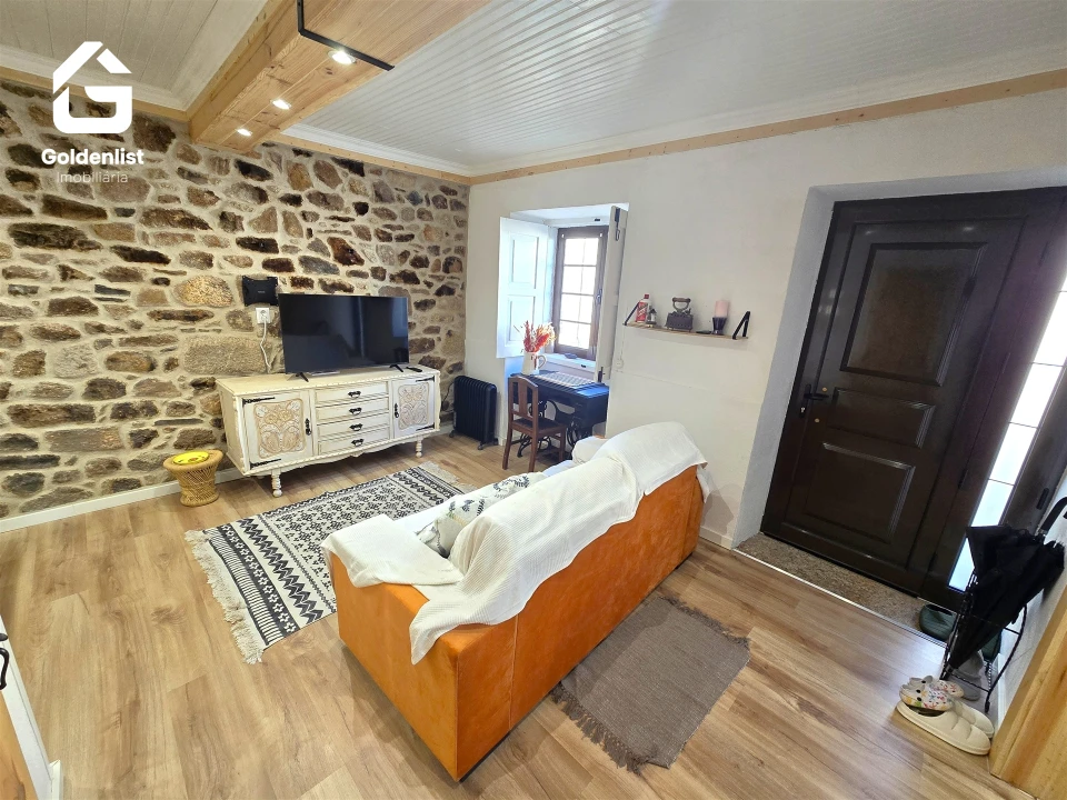 Moradia T3 para Venda em Medelim Foto 3