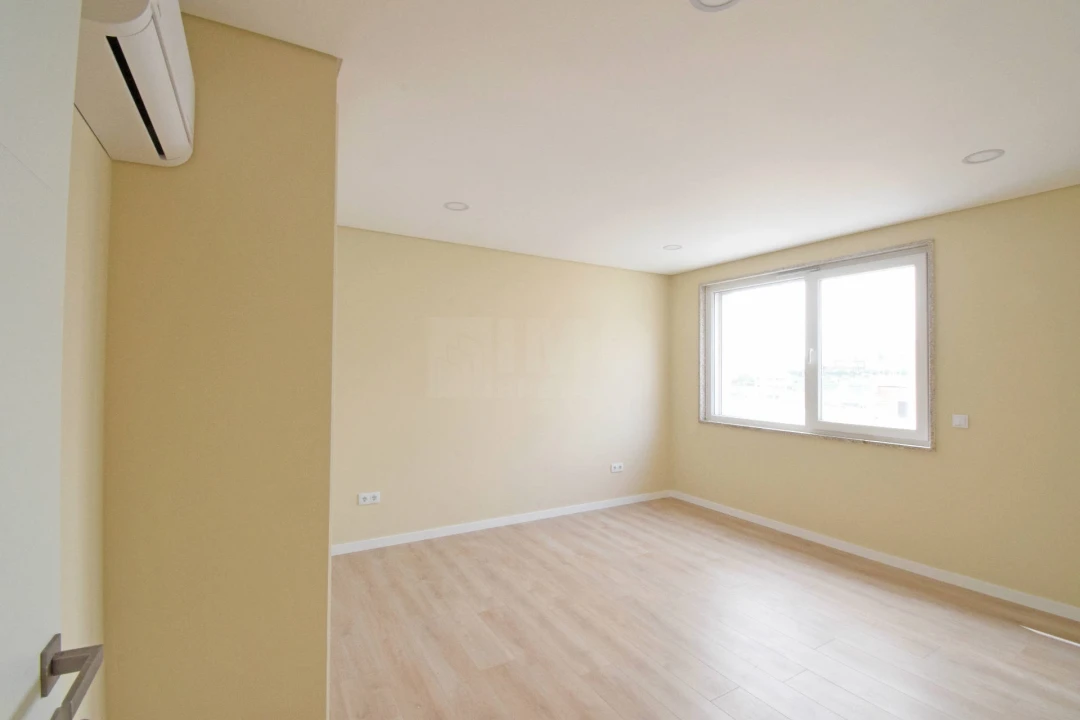 Apartamento T3 para Venda em Covilhã e Canhoso Foto 12