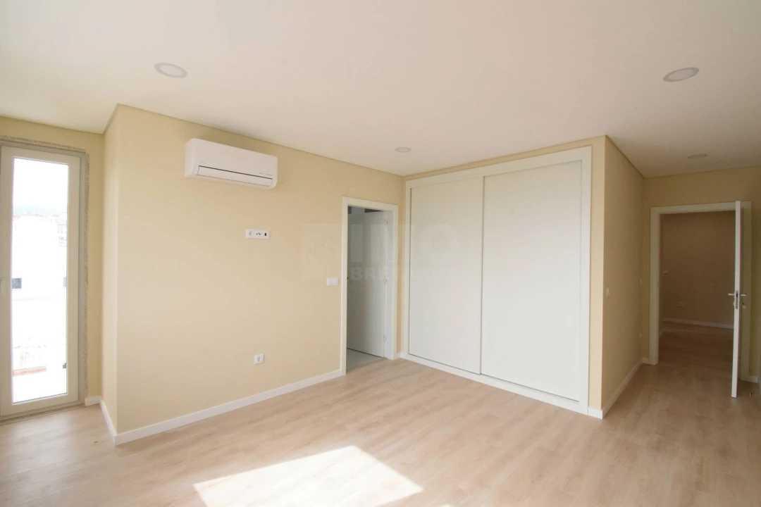 Apartamento T3 para Venda em Covilhã e Canhoso Foto 19