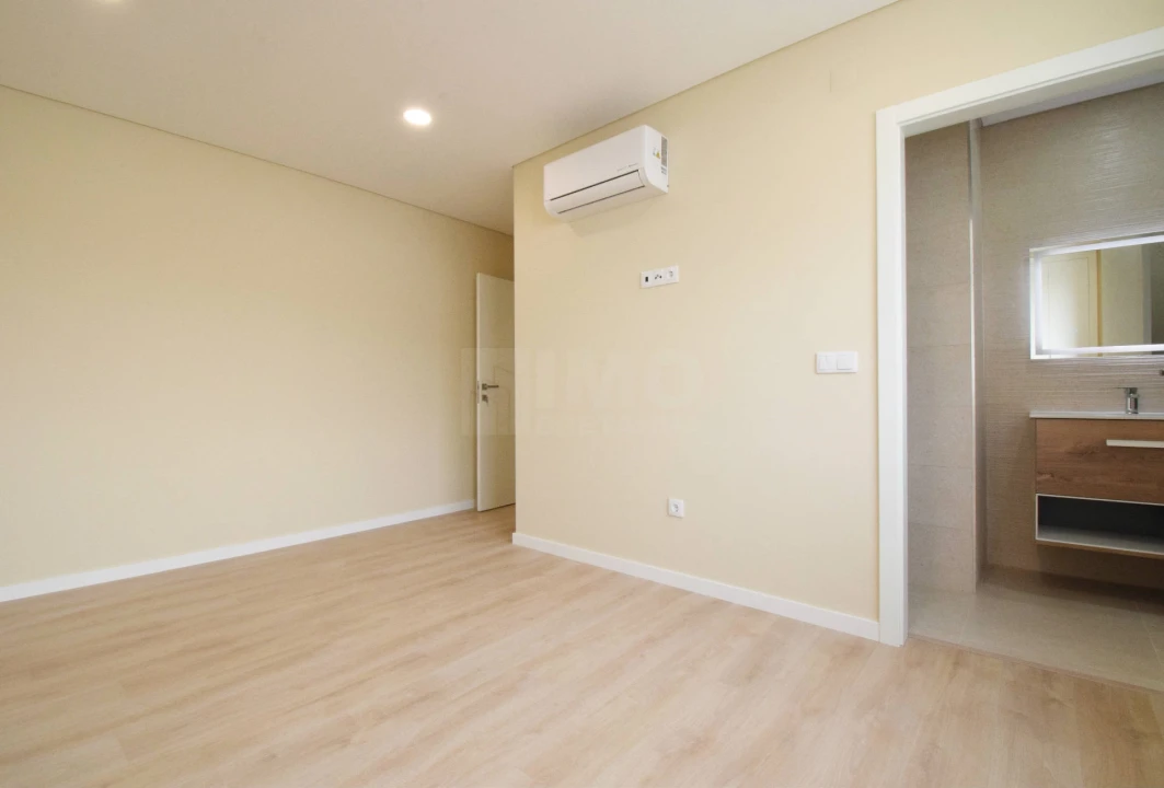 Apartamento T3 para Venda em Covilhã e Canhoso Foto 16