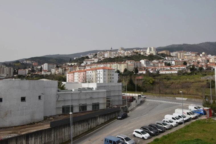 Apartamento T3 para Venda em Covilhã e Canhoso Foto 9