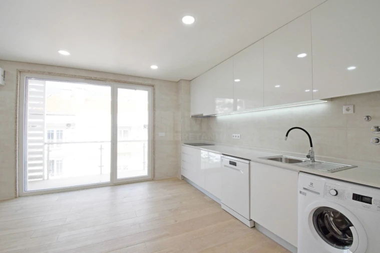 Apartamento T3 para Venda em Covilhã e Canhoso Foto 2