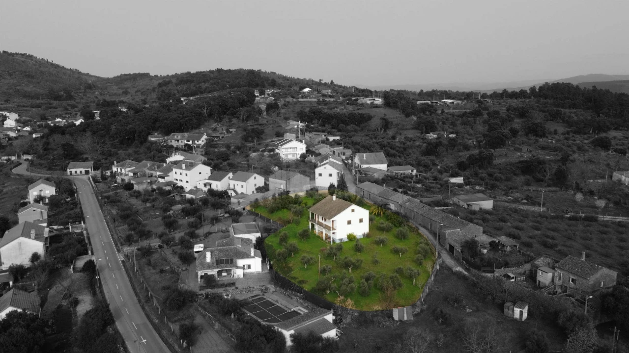 Moradia T3 para Venda em Capinha Foto 5