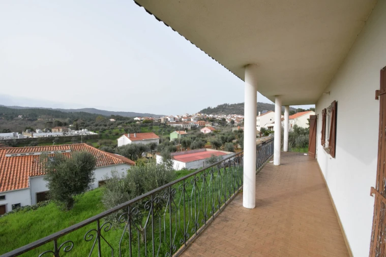 Moradia T3 para Venda em Capinha Foto 23