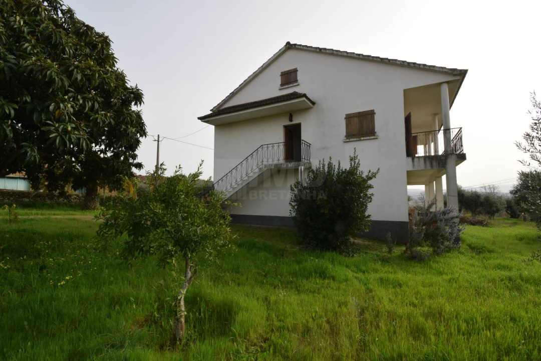 Moradia T3 para Venda em Capinha Foto 20