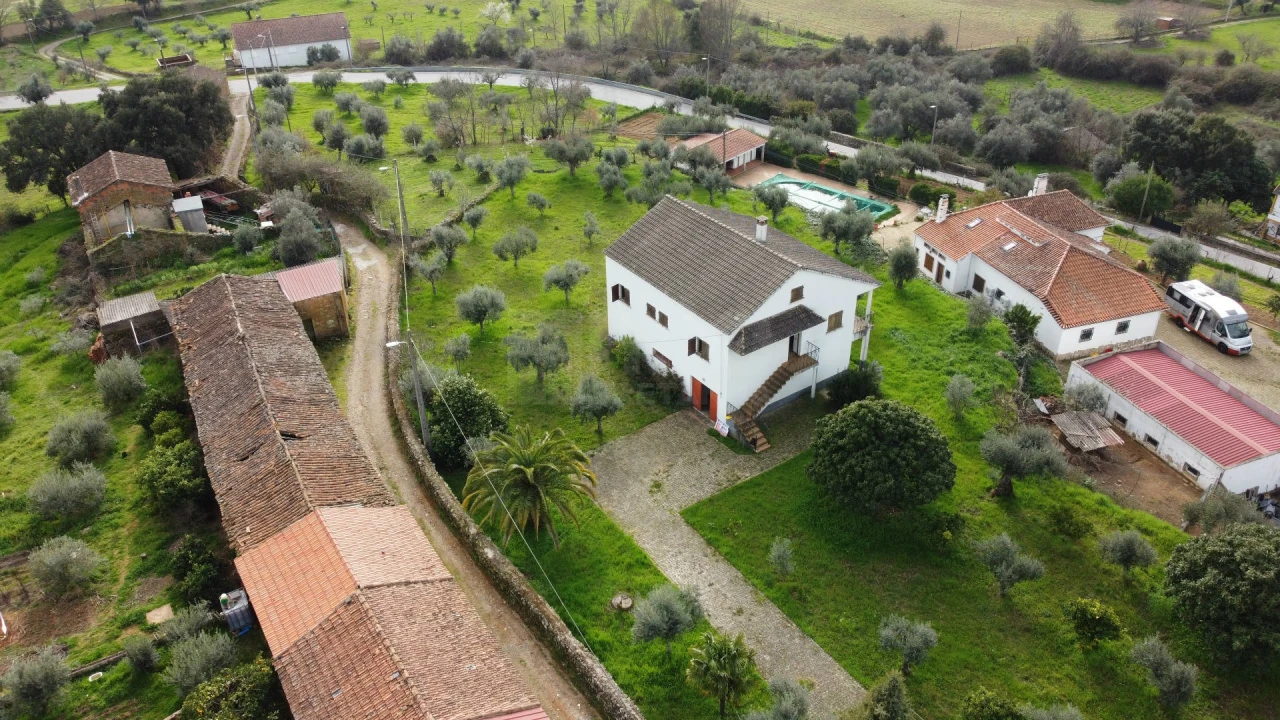 Moradia T3 para Venda em Capinha Foto 2