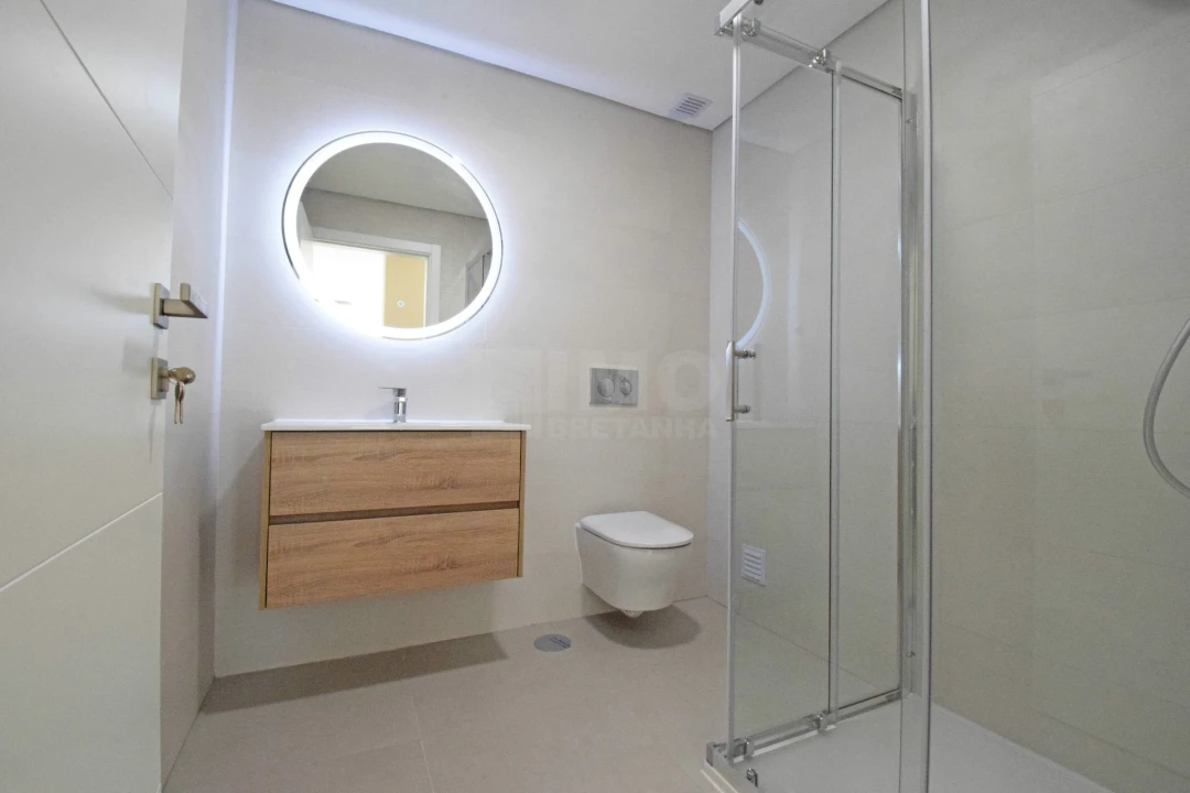 Apartamento T2 para Venda em Covilhã e Canhoso Foto 12