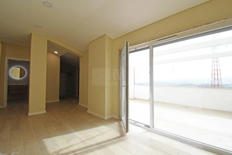 Apartamento T2 para Venda em Covilhã e Canhoso Foto 15