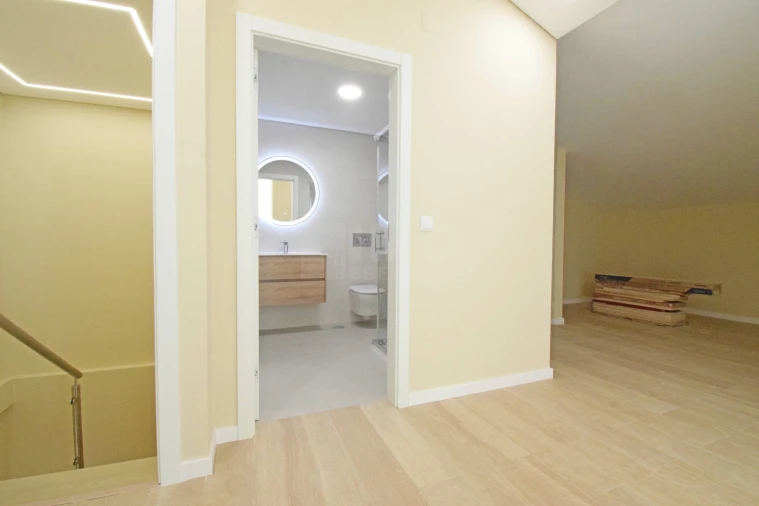 Apartamento T2 para Venda em Covilhã e Canhoso Foto 13