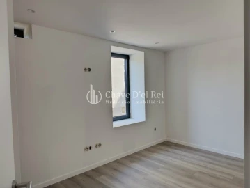 Apartamento T2 para Venda em São João de Lourosa