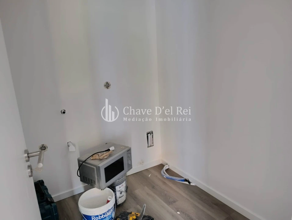 Apartamento T2 para Venda em São João de Lourosa Foto 31