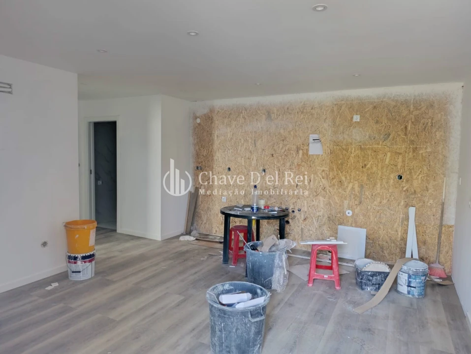 Apartamento T2 para Venda em São João de Lourosa Foto 28