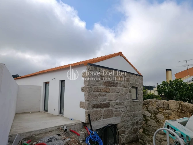 Apartamento T2 para Venda em São João de Lourosa Foto 18