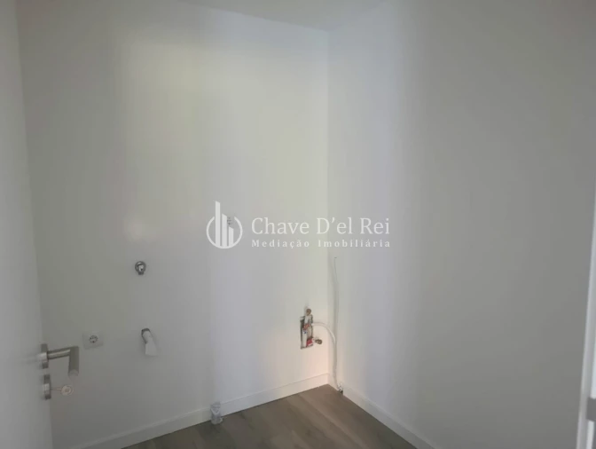 Apartamento T2 para Venda em São João de Lourosa Foto 19