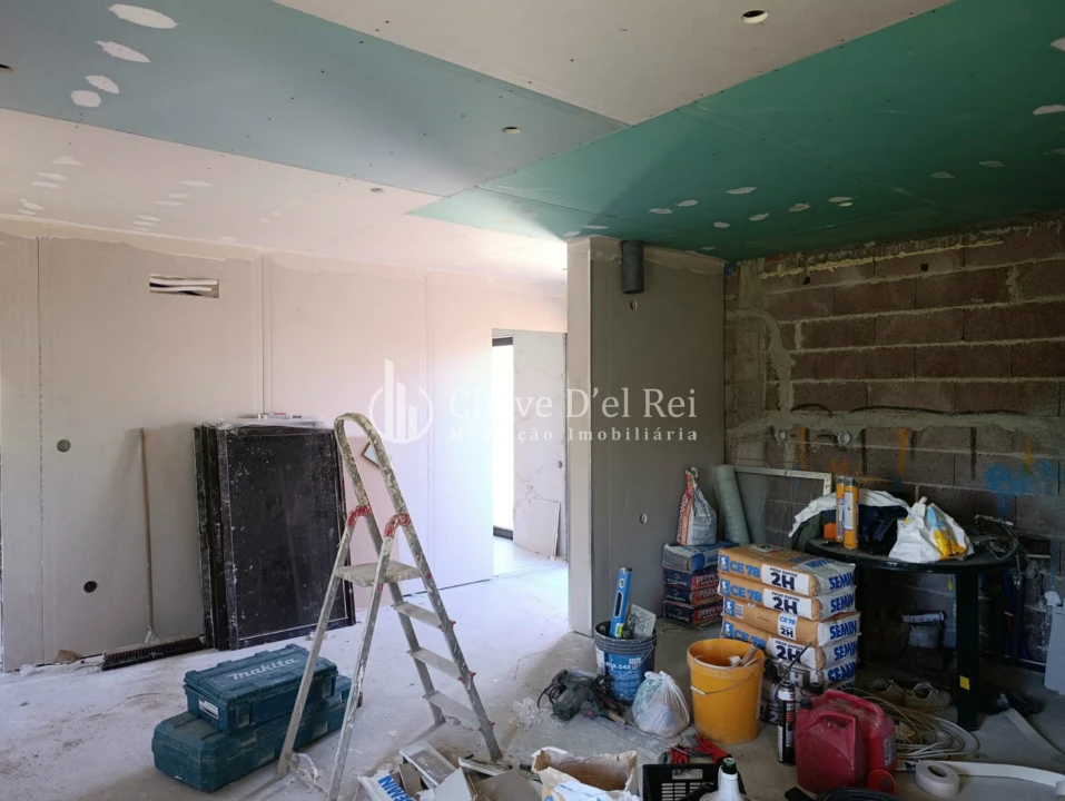 Apartamento T2 para Venda em São João de Lourosa Foto 6