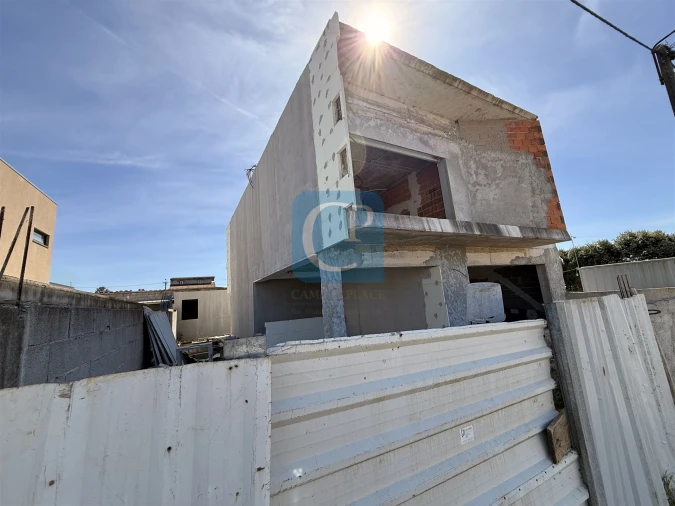 Moradia T4 para Venda em Perafita, Lavra e Santa Cruz do Bispo Foto 1