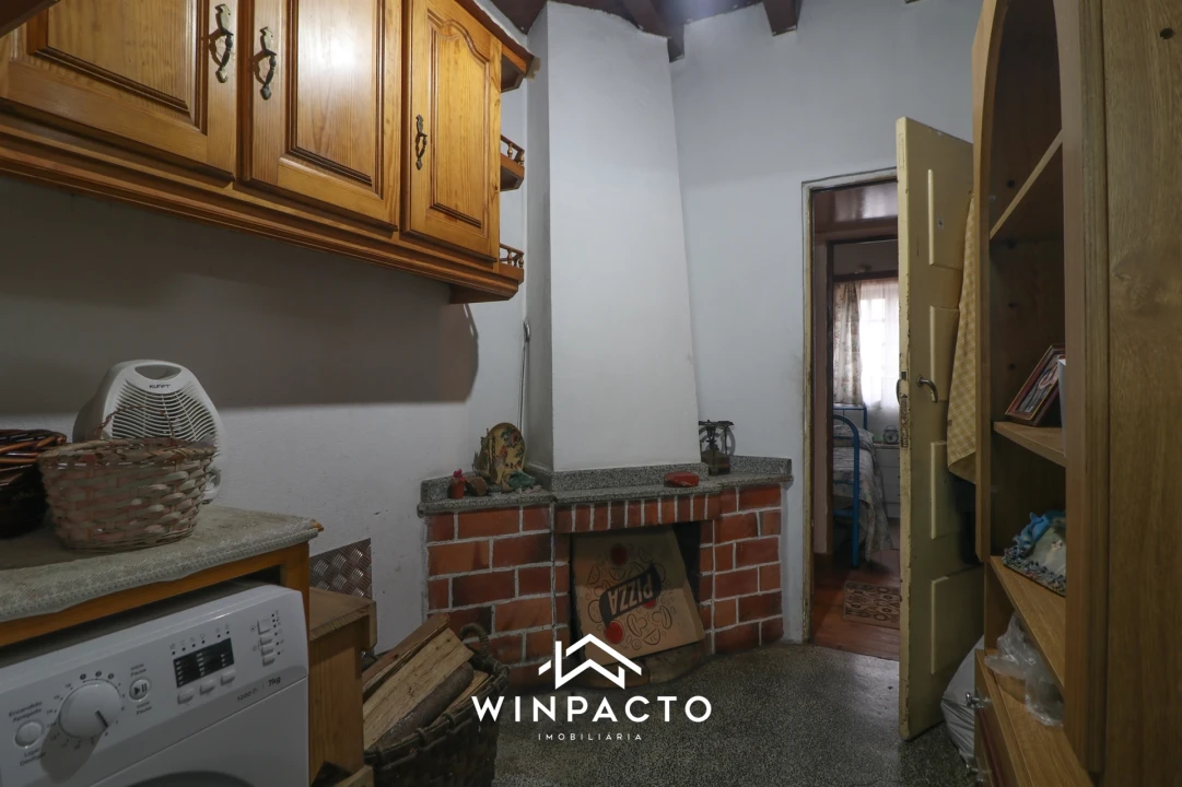 Moradia T3 para Venda em Canas de Senhorim Foto 9