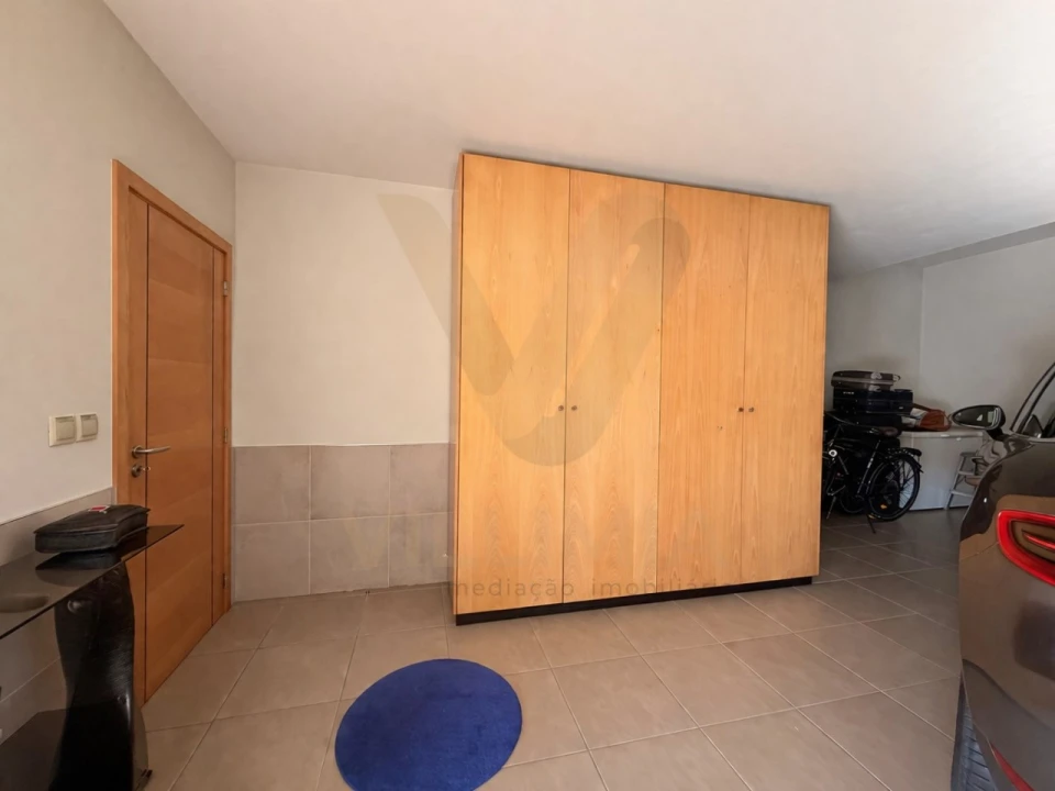 Moradia T3 para Venda em Rebordões (Santa Maria) Foto 8