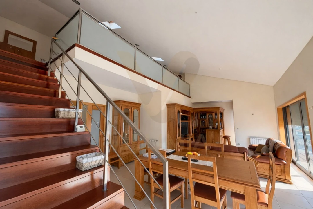 Moradia T3 para Venda em Rebordões (Santa Maria) Foto 16