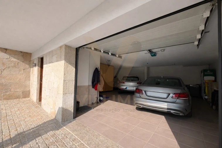 Moradia T3 para Venda em Rebordões (Santa Maria) Foto 6