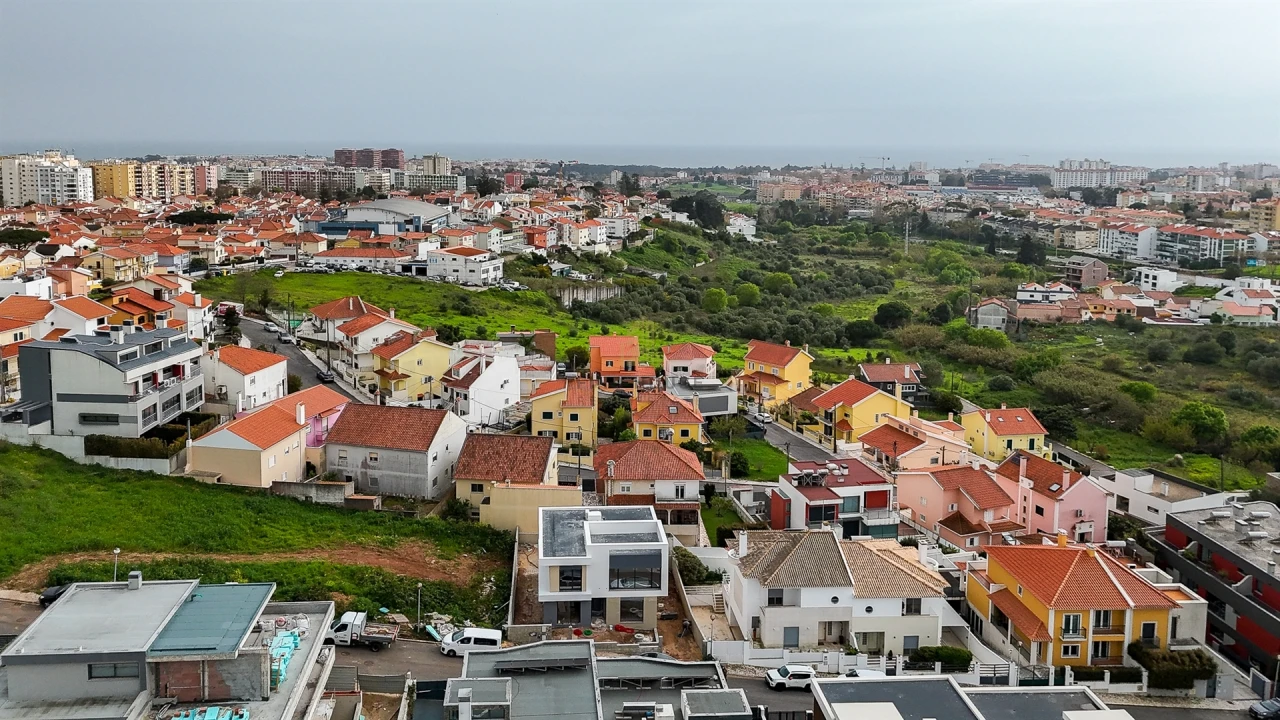 Moradia T5 para Venda em Carcavelos e Parede Foto 2