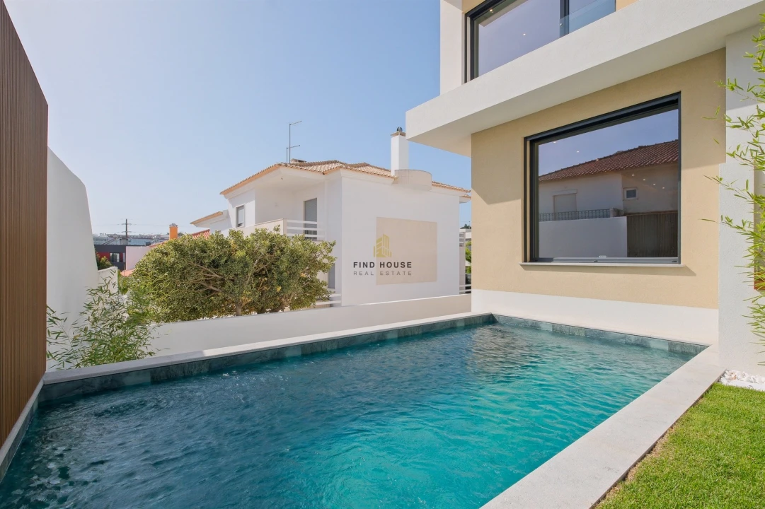 Moradia T5 para Venda em Carcavelos e Parede Foto 8