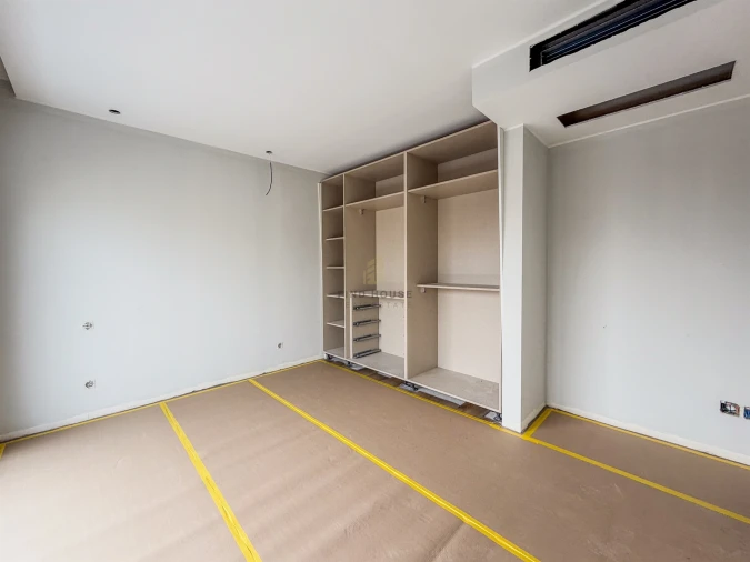 Moradia T5 para Venda em Carcavelos e Parede Foto 15