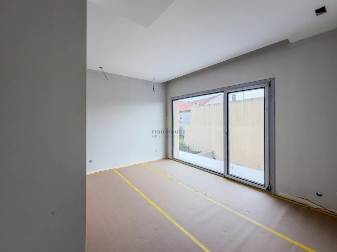 Moradia T5 para Venda em Carcavelos e Parede Foto 11