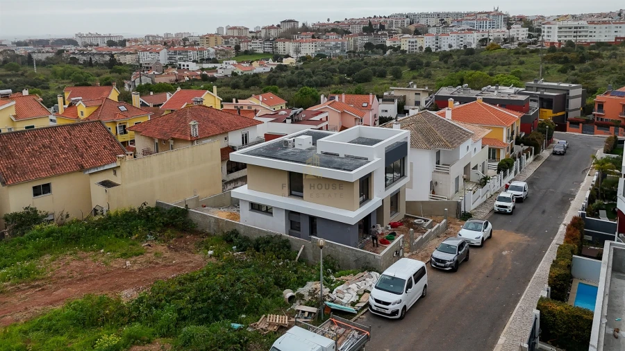 Moradia T5 para Venda em Carcavelos e Parede Foto 1