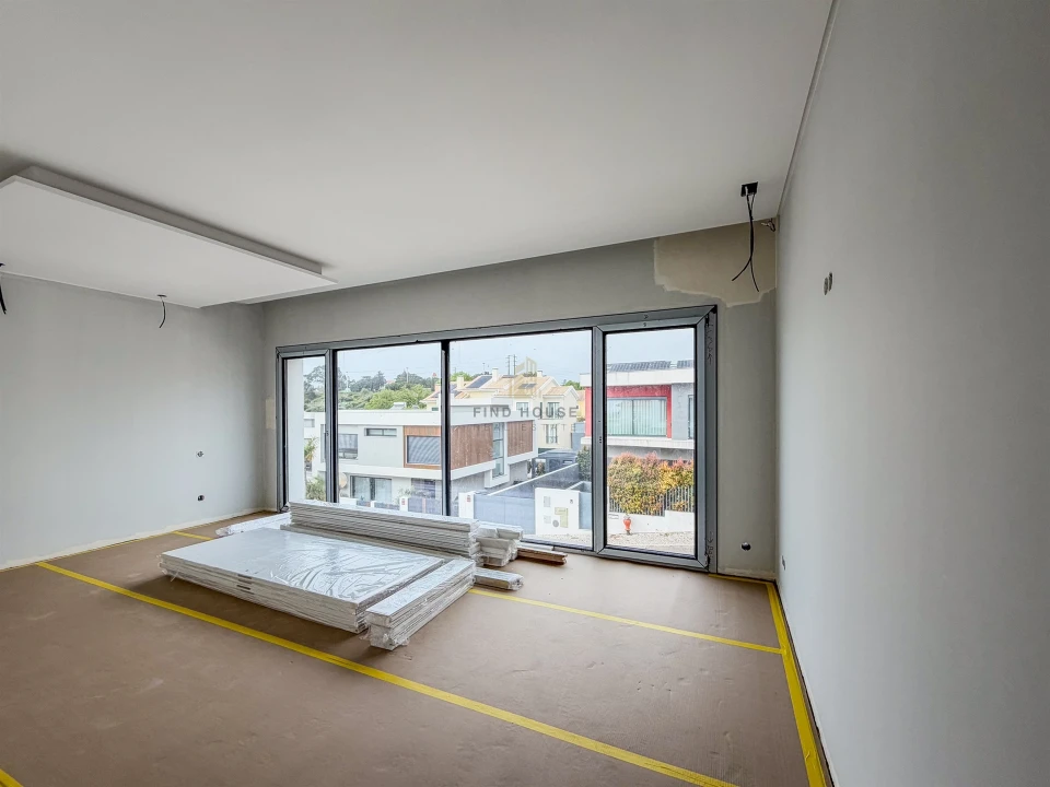 Moradia T5 para Venda em Carcavelos e Parede Foto 20