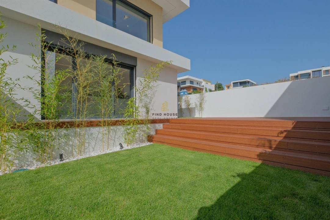 Moradia T5 para Venda em Carcavelos e Parede Foto 9