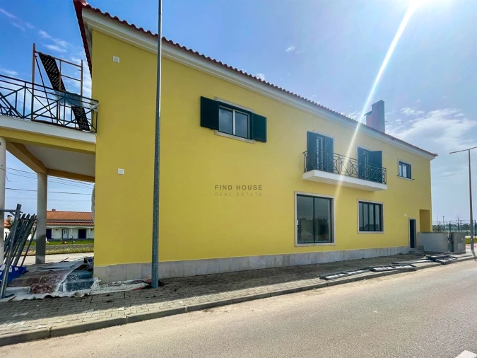 Apartamento T4 para Venda em Salvaterra de Magos e Foros de Salvaterra Foto 3