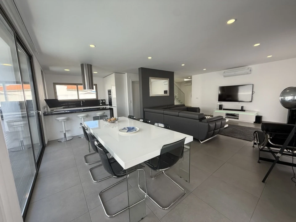 Moradia T4 para Venda em Tornada e Salir do Porto Foto 4