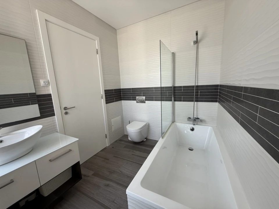 Moradia T4 para Venda em Tornada e Salir do Porto Foto 12