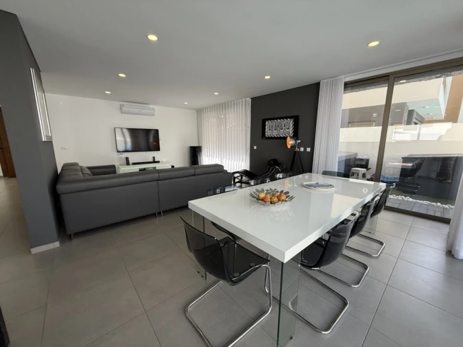 Moradia T4 para Venda em Tornada e Salir do Porto Foto 3