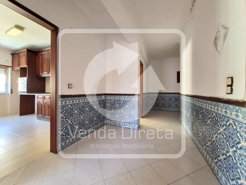Apartamento T2 para Venda em Rio de Mouro Foto 12