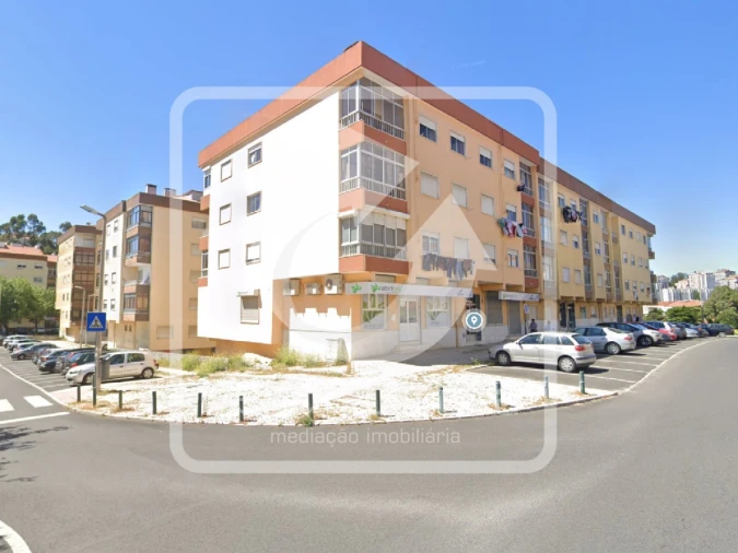 Apartamento T2 para Venda em Rio de Mouro Foto 21