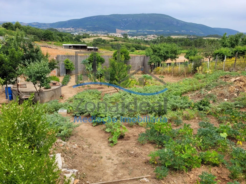 Moradia T2 para Venda em Abrigada e Cabanas de Torres Foto 19