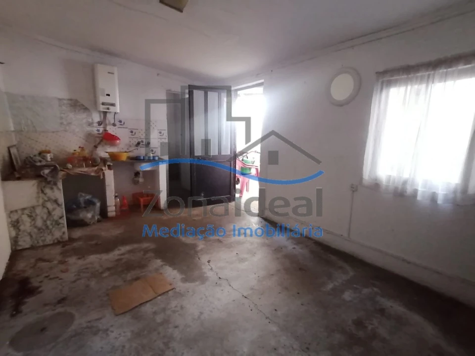 Moradia T2 para Venda em Abrigada e Cabanas de Torres Foto 9