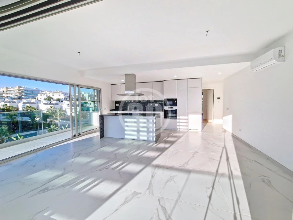 Apartamento T2 para Venda em Albufeira e Olhos de Água Foto 3