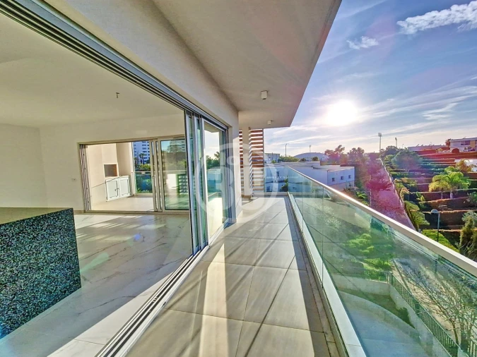 Apartamento T2 para Venda em Albufeira e Olhos de Água Foto 14