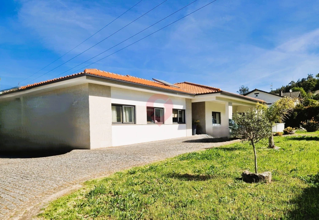 Moradia T3 para Venda em Longos Vales Foto 1