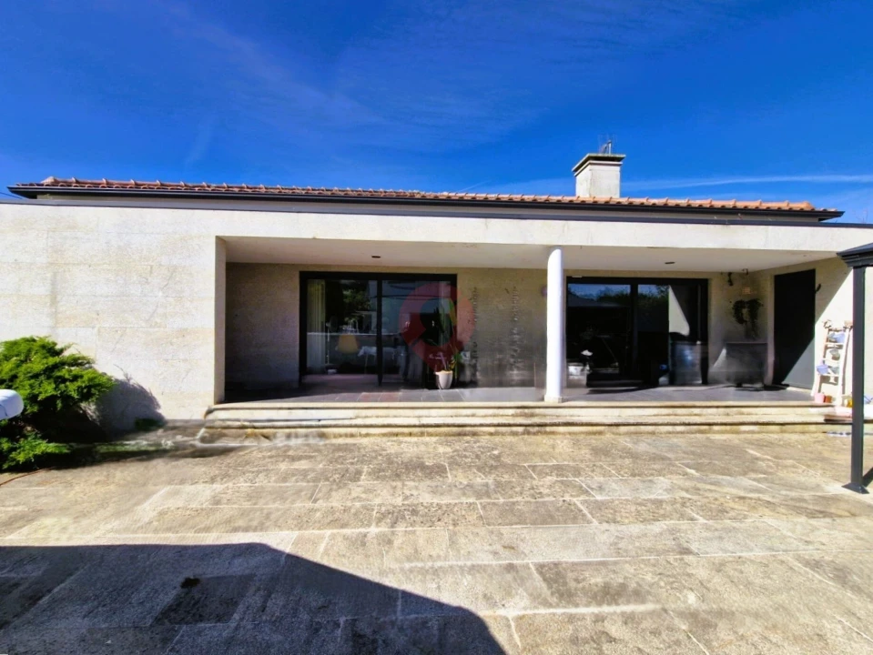 Moradia T3 para Venda em Longos Vales Foto 7