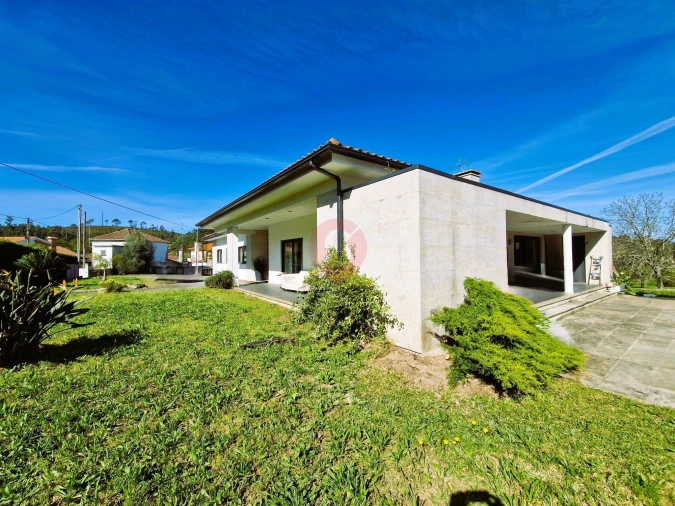 Moradia T3 para Venda em Longos Vales Foto 6