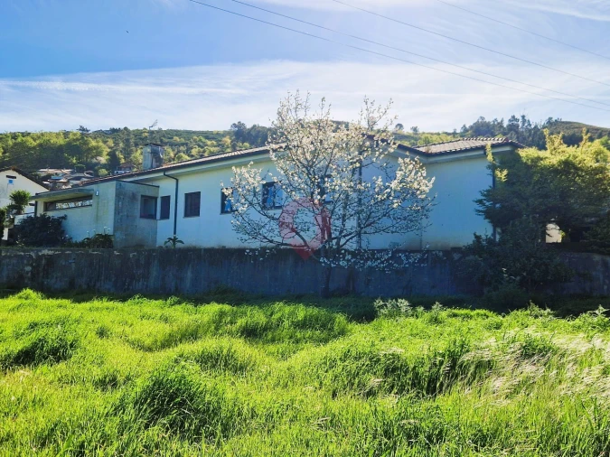 Moradia T3 para Venda em Longos Vales Foto 14