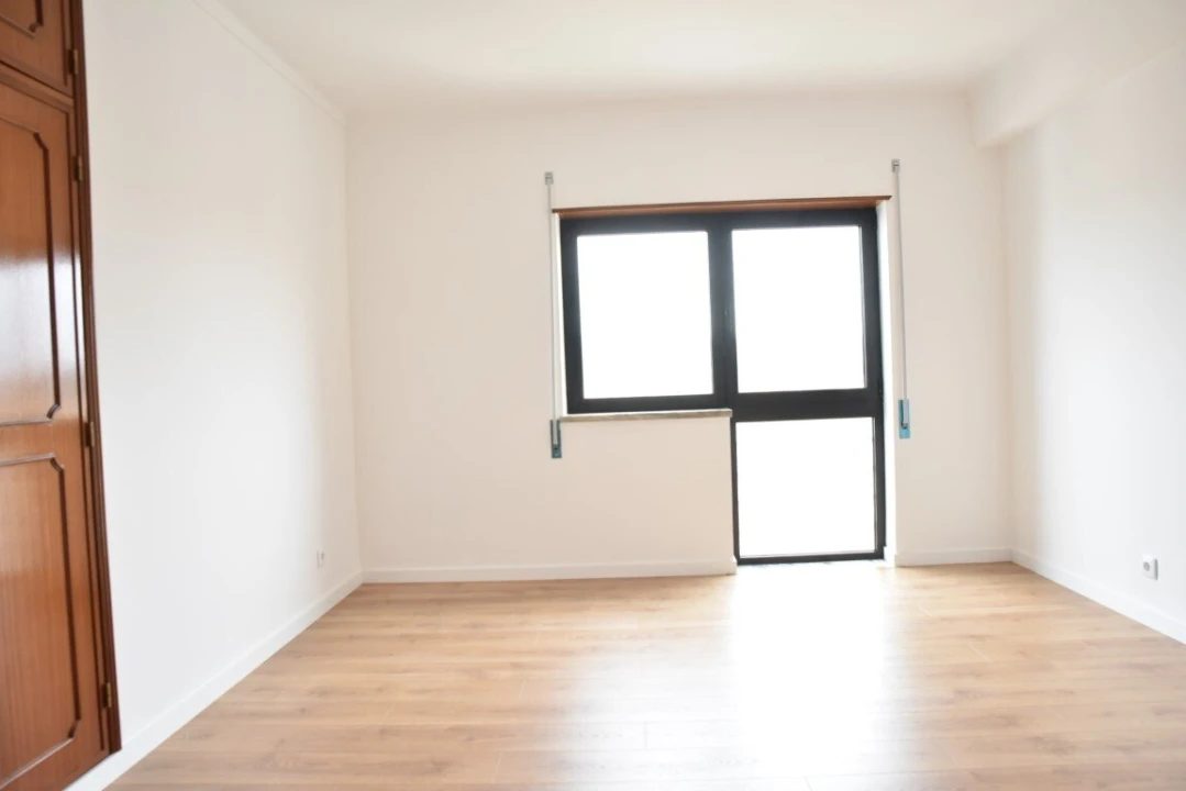 Apartamento T3 para Venda em Buarcos Foto 14